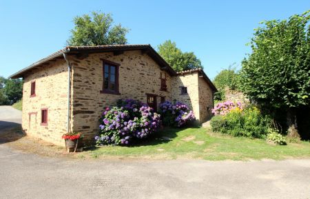 Gite "Le Bourg" à Chaillac Sur Vienne en Haute-Vienne (Nouvelle Aquitaine) Gîte n°87G8025 Chaillac-sur-Vienne - Haute-Vienne - Gite "Le Bourg" à Chaillac Sur Vienne en Haute-Vienne (Nouvelle Aquitaine)