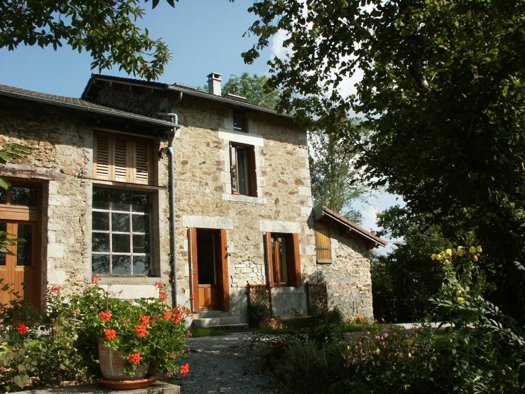 photo 0