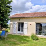 G&icirc;te "la noiseti&egrave;re" &agrave; papesoleil sur la commune de Saint Yrieix la Perche en Haute-Vienne (limousin)