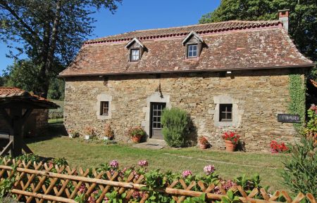 G&icirc;te n&deg;87G7097 Champagnac-la-Rivi&egrave;re - Haute-Vienne - Le gite du P&egrave;rMangle Domaine de Brie &agrave; Champagnac La Riviere en Haute Vienne