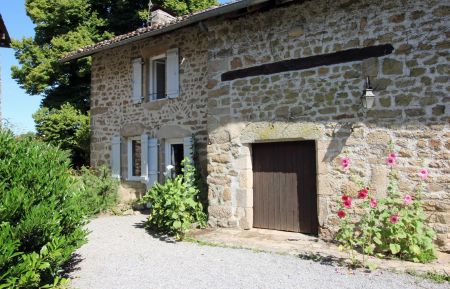 G&icirc;te n&deg;87G3144 Compreignac - Haute-Vienne - G&icirc;te de La Faye &agrave; Compreignac en Haute-Vienne (Limousin en Nouvelle Aquitaine)