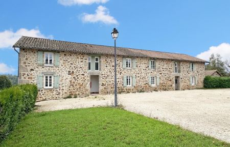 G&icirc;te n&deg;87G74540 Saint-Mathieu - Haute-Vienne - G&icirc;tes du Lac de plaisance &agrave; Saint Mathieu en Haute-Vienne (Nouvelle Aquitaine)