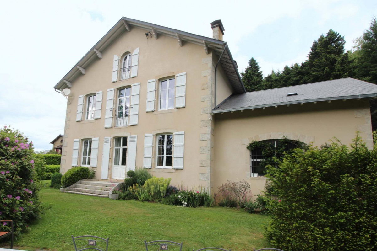 photo 0