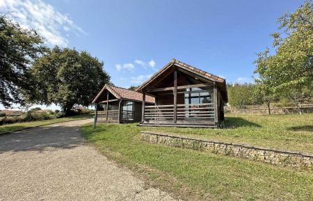 G&icirc;te n&deg;87G9517 Verneuil-sur-Vienne - Haute-Vienne - Hameau de g&icirc;tes du Vieux Poirier &agrave; Verneuil sur Vienne en Haute-Vienne (Nouvelle Aquitaine)