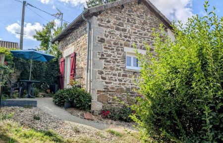 Gite insolite la parenthèse bucolique à Cheissoux (Limousin en Nouvelle Aquitaine) Buron87G5096 Cheissoux - Haute-Vienne - Gite insolite la parenthèse bucolique à Cheissoux (Limousin en Nouvelle Aquitaine)