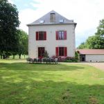 G&icirc;te Le Boucheron &agrave; Beynac en Haute-Vienne (Limousin), la maison et le jardin.